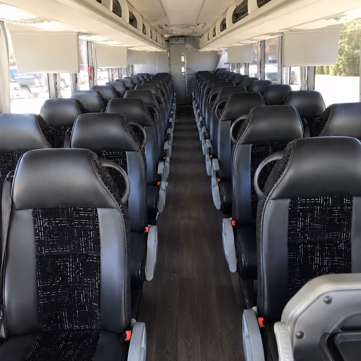 manchester charter bus