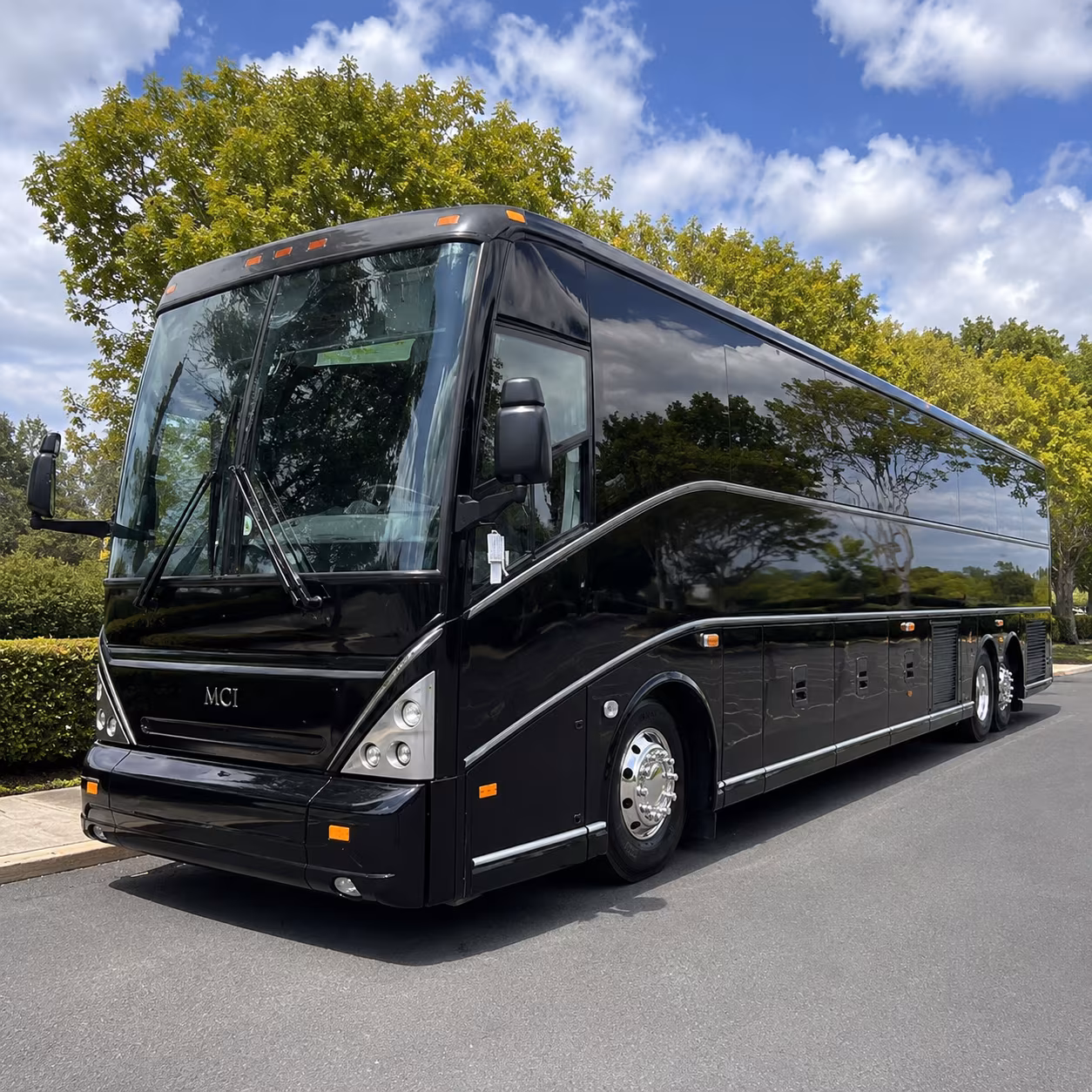 rather than splitting up keep your entire team together for nh motor speedway and corporate hospitality events