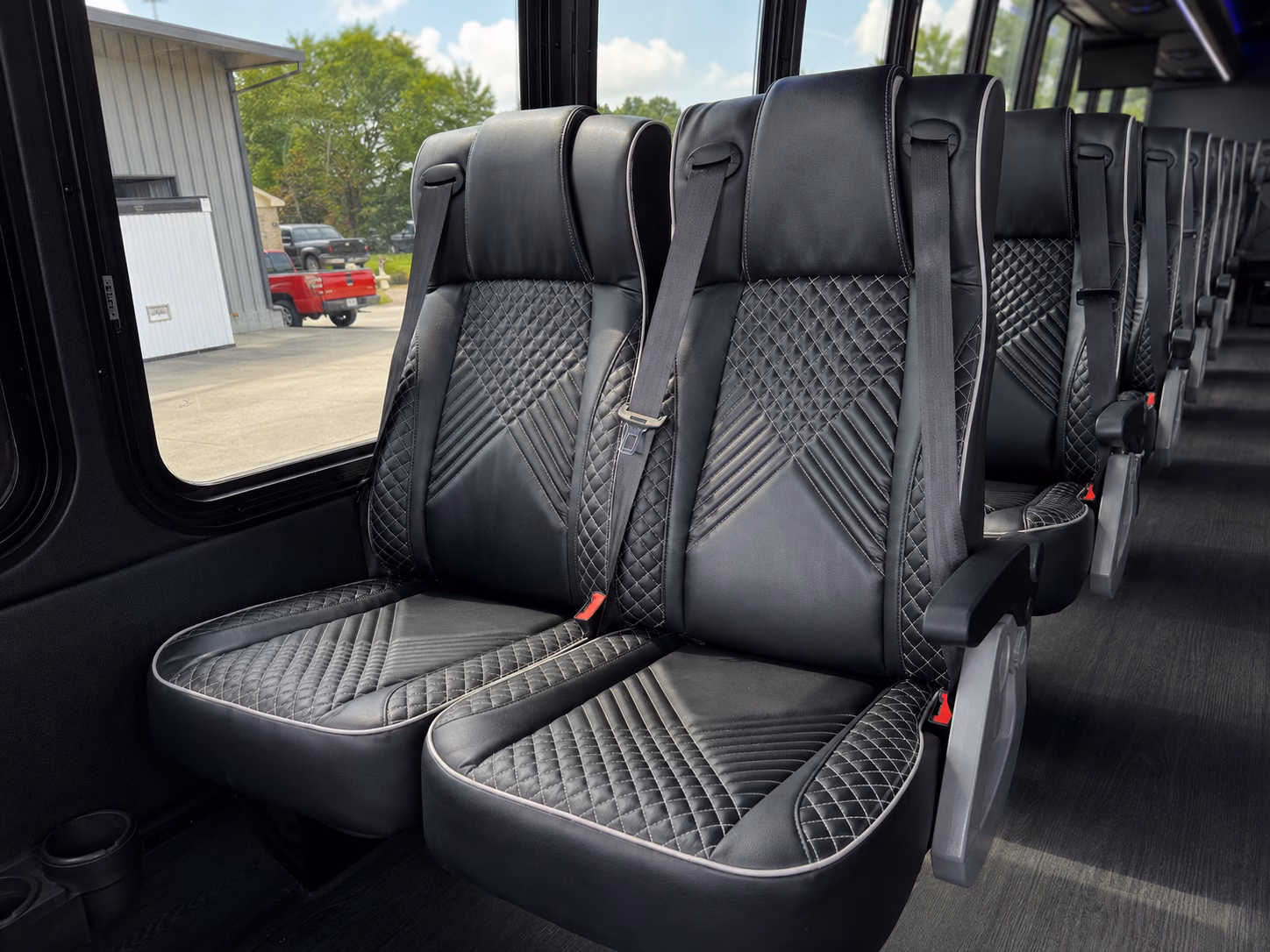 wedding guest shuttles between nashua hotels and your venue